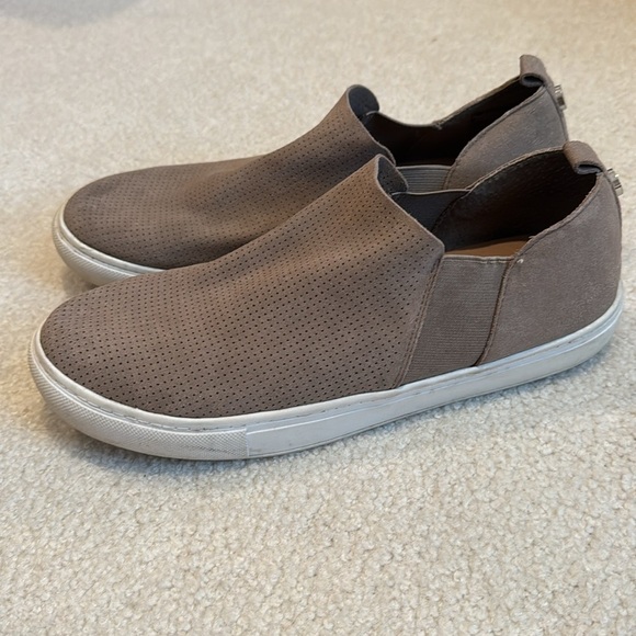 Steve Madden sneakers - Picture 2 of 4